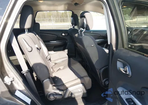 2016 Dodge Journey Sxt z USA, uszkodzony, nr VIN 3C4PDCBG0GT206107